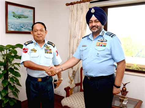 Myanmar Air Commander In Chief Meets B S Dhanoa