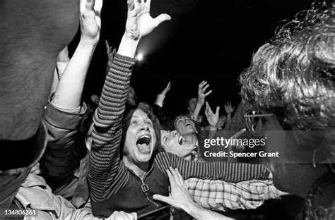 Alice Cooper 1972 Photos And Premium High Res Pictures Getty Images