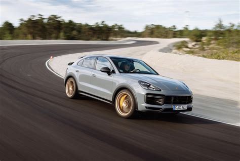 Monaco Un Porsche Cayenne Turbo GT Termine Sur Le Toit VIDEO