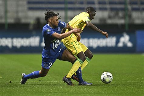 France Une première réussie pour Yasser Larouci