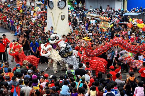 10 Tradisi Imlek Di Indonesia Dari Berbabagai Kota