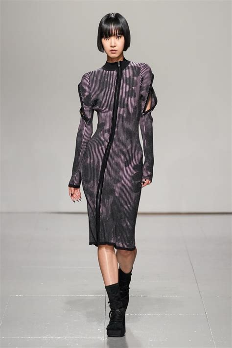 Yujin Sim For Chet Lo AW23 LFW Linden Staub