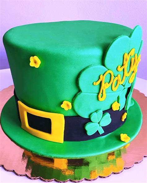 Leprechaun Birthday Cake Ideas Images Pictures