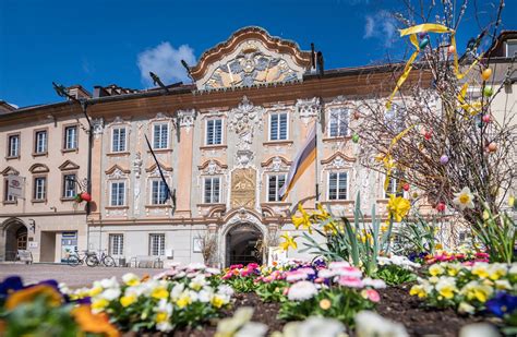 Erleben Sie den Frühling auf dem Ostermarkt in St Veit