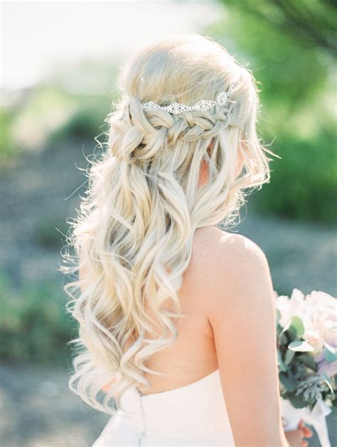 Perfect Long Blonde Curls Bridal Hair Fit For A Princess Diamond Headb Wedding Hairstyles