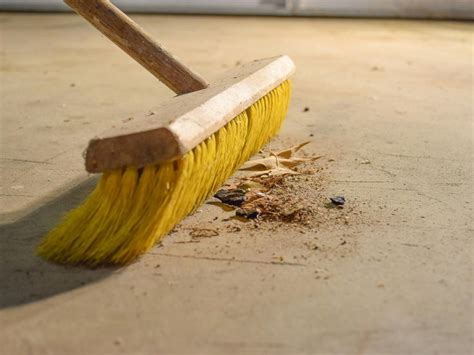 How To Paint A Garage Floor With Epoxy How Tos Diy