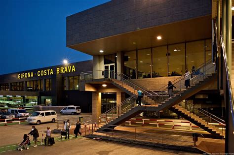 How To Get To Girona From The Airport Hotels Ultonia Girona