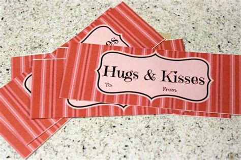 Hugs and Kisses Valentine Printable - A Day In Candiland