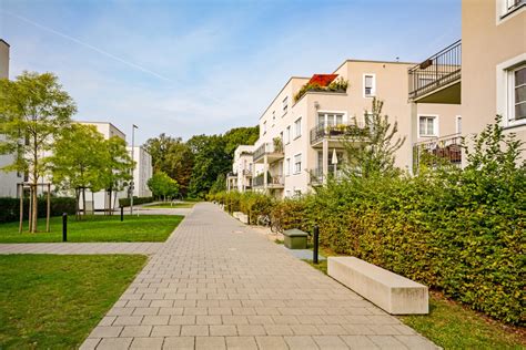 Un Apartament Intr Un Bloc Nou SAU Un Apartament Intr Un Bloc Construit