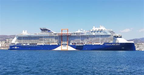 Cruceros En Mallorca Atraca En Palma El Megacrucero Celebrity Ascent