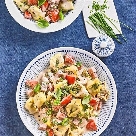 Tortellini Salat mit Tomaten und Schinken von Kölle Jessi Chefkoch