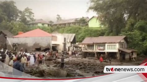 Jumlah Korban Banjir Bandang Meninggal Dunia Di Agam Sumatera Barat