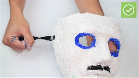 4 Ways to Make a Mask - wikiHow