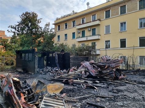 Roma Fiamme A Villa Massimo Distrutta L Ex Casina Dei Pini