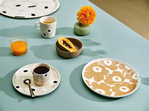 Marimekko Piatto Oiva Unikko Cm Bianco Beige Finnish Design Shop