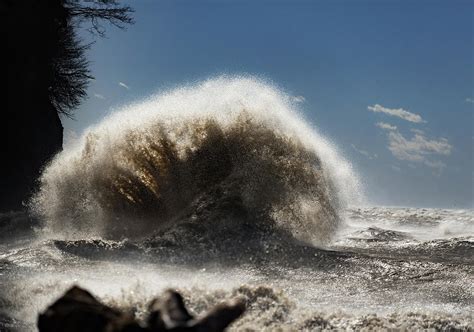 Lake Erie Waves Photograph by Dave Niedbala - Pixels