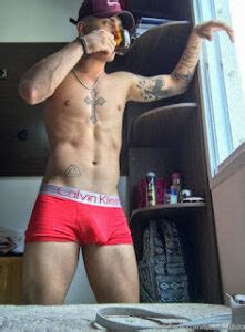 Elias Candido Pelado Transando Nu Em Fotos E Videos Xvideos Gay