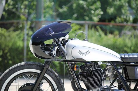 Yamaha Sr400 Vintage Cafe Racer Modification Yamaha Old Bikes List