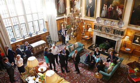 Inside Chequers Where Boris Johnson And Wife Carrie Planned Their