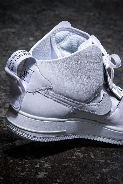 Dentro Il Design Psny X Air Force Nike Launch It