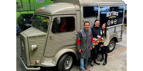 Behren lès Forbach La signalétique dun food truck réalisée par les