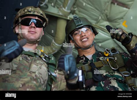 Philippine Army Special Forces Freefall Jumper With Special Operations