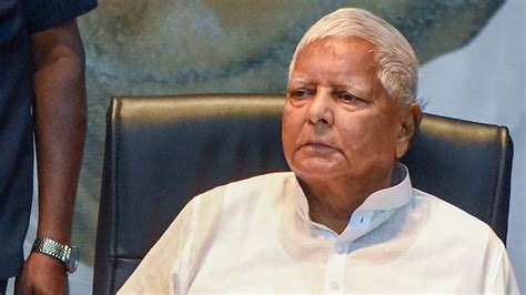 Arrest Warrant Against Lalu Prasad Yadav In Gwalior In Arms Act