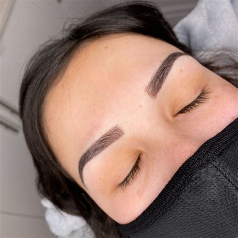 What Is The Difference Between Ombre Brows And Microblading