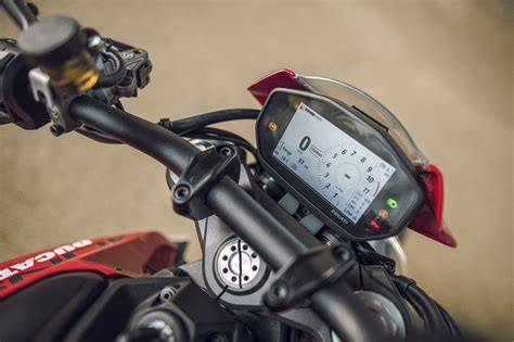 Motorrad Vergleich Yamaha Xsr Vs Ducati Monster