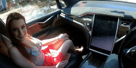 Graban Video Porno En Un Tesla Con Piloto Autom Tico Y Se Hace Viral