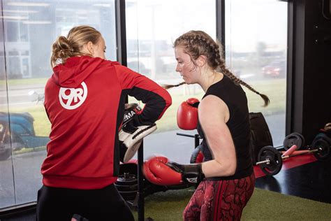 9Round Gym Ferrymead 30 Minute Kickbox Fitness