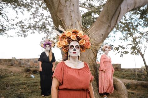 Premium Photo | Catrina outdoor portrait. typical character of the day ...