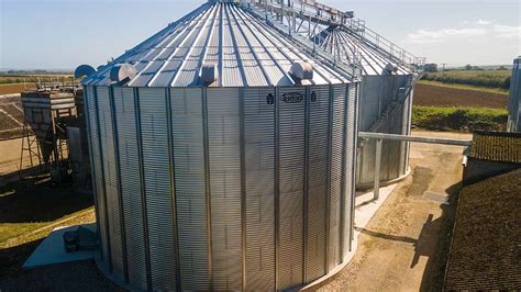 Why Lincs Grower Opted For Us Style Grain Storage System Farmers Weekly