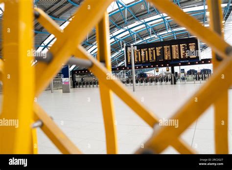 Arriva London Rail Hi Res Stock Photography And Images Alamy