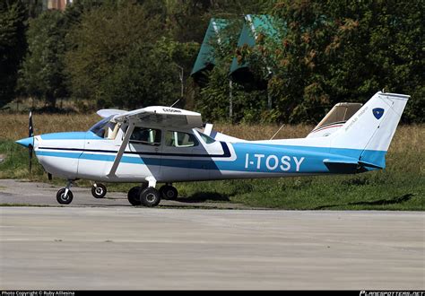 I Tosy Aeroclub Milano Cessna M Skyhawk Ii Photo By Ruby Alllesina