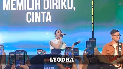 Menyesal Mengapa Kita LYODRA AT ATRIUM SENEN YouTube