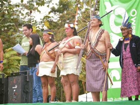 Las Nacionalidades Y Pueblos Expusieron Su Cultura En Pastaza El