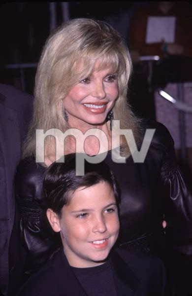 Loni Anderson, son Quinton"How The Grinch Stole Christmas" Premiere, 11 ...