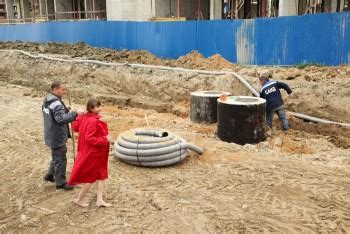 Elizaveta T Helping To Dig A Pit Nude In Russia Nov 04 2016 Phun Org Forum