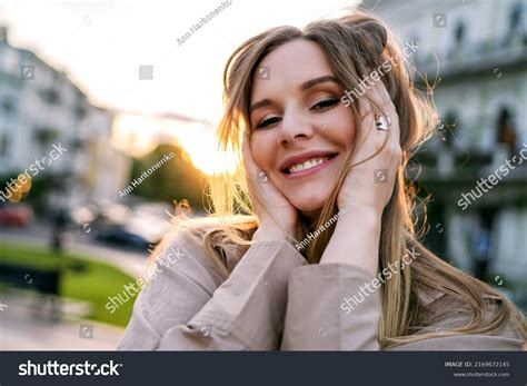 Retro Blonde Woman Images Stock Photos Vectors Shutterstock