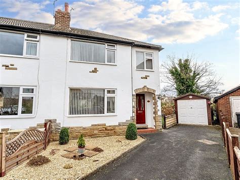 3 Bed Semi Detached House For Sale In Victoria Close Horsforth Leeds