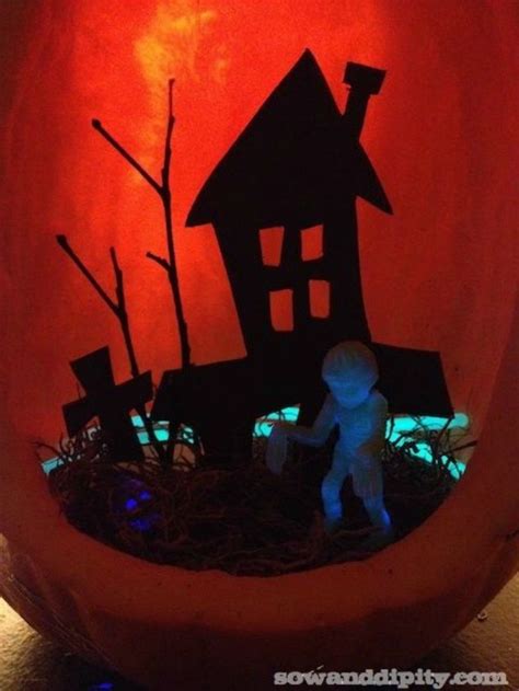 Make Your Neighbors Giggle With These 9 Halloween Fairy Garden Ideas | Hometalk