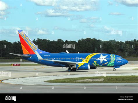 Southwest Airlines Boeing 737 700 N727SW Aircraft Stock Photo Alamy