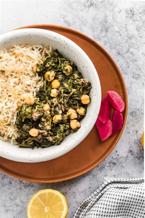 Lebanese Spinach Stew Easy Quick And Delicious A Handful Of Ingredients Gives You The Perfe