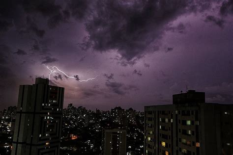 Salvador Ter Semana Fortes Chuvas Raios E Trovoadas Confira A