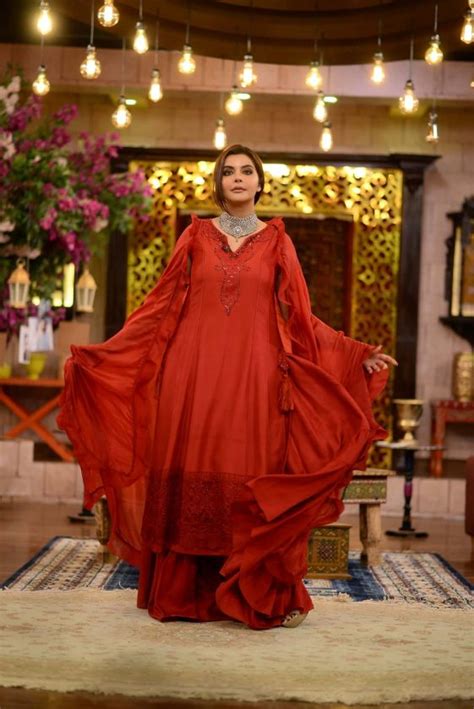 Nida Yasirs Simple Red Dress Look Is Just Stunning Take A Look Pk