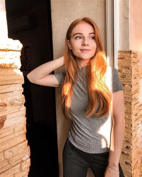 Юлия Адаменко julia adamenko Instagram photos and videos Red