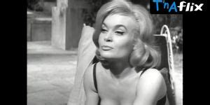 Shirley Eaton Bikini Scene In The Girl Hunters Tnaflix
