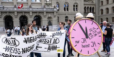 Gef Ngnisstrafen F R Rachepornografie Schweiz Ausland