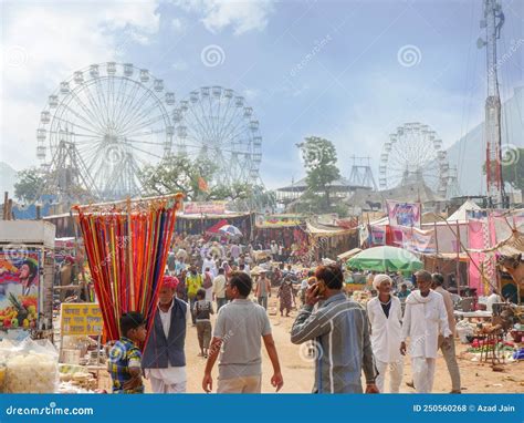 Indiaâ€™s Biggest Cattle And Culture Fair â€œpushkar Camel Fairâ€ Village People Visiting